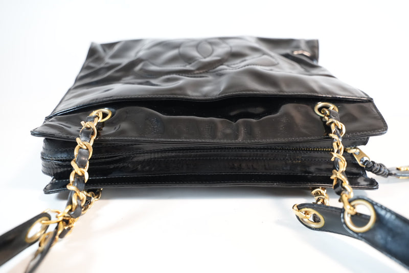 Chanel Patent Leather Shoulder Bag Used