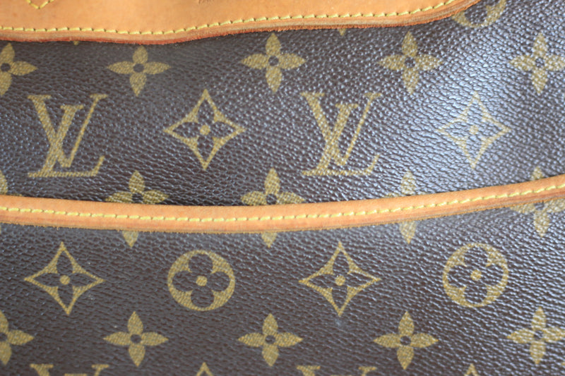 Louis Vuitton Monogram Deauville Handbag Used