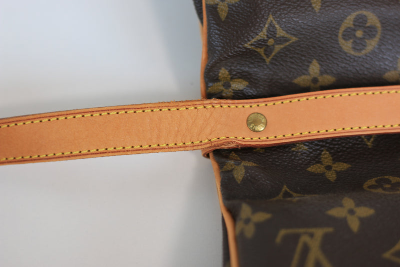 Louis Vuitton Monogram Saumur 30 Crossbody Used