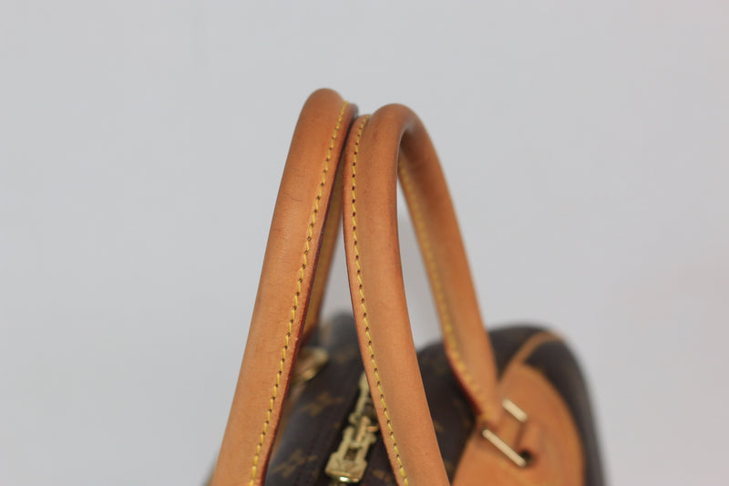 Louis Vuitton Monogram Deauville Handbag Used