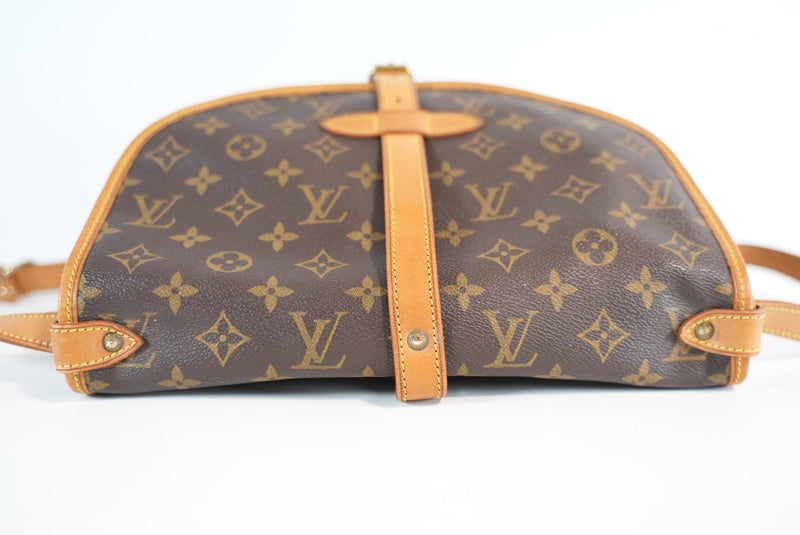 Louis Vuitton Monogram Saumur 30 Used