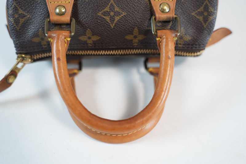 Louis Vuitton Monogram Speedy 18 Used