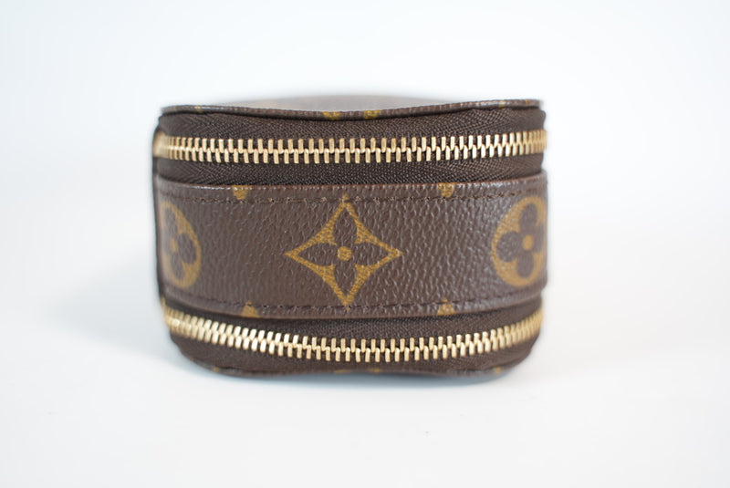 Louis Vuitton Trousse Brush PM Used
