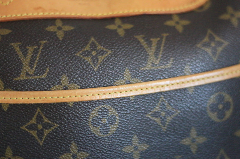 Louis Vuitton Monogram Deauville Handbag Used