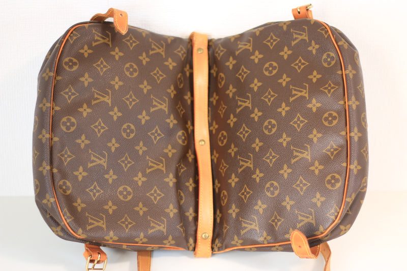 Louis Vuitton Monogram Saumur 30 Crossbody Bag Used