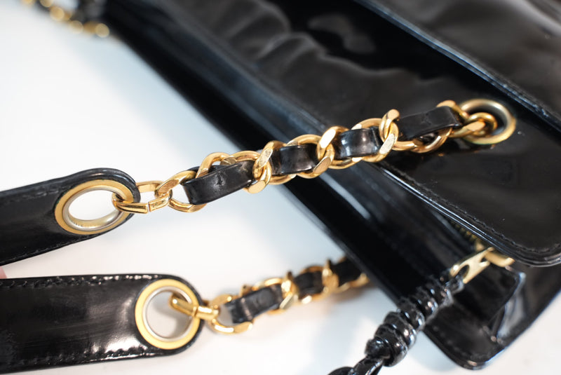 Chanel Patent Leather Shoulder Bag Used