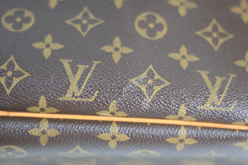 Louis Vuitton Monogram Deauville Handbag Used