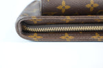 Louis Vuitton Monogram Partition Wristlet Used