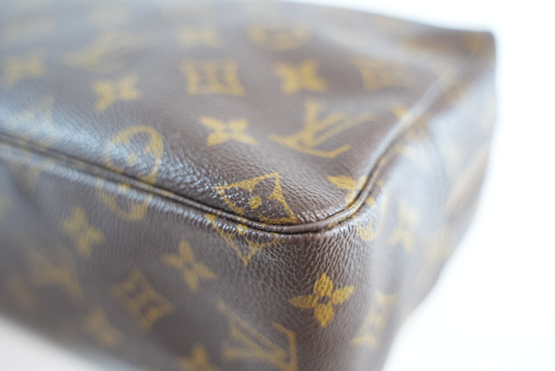 Louis Vuitton Monogram Trousse 28 Used