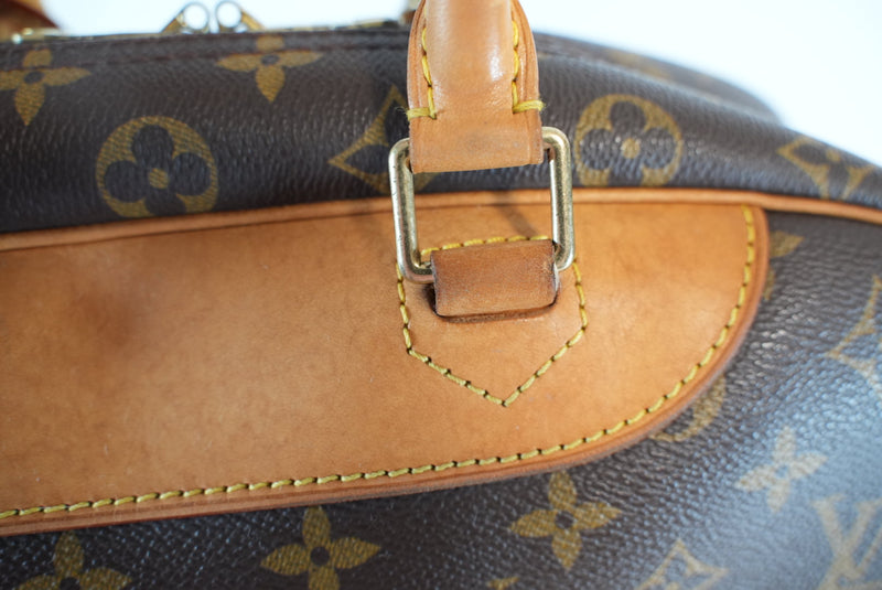 Louis Vuitton Monogram Deauville Handbag Used
