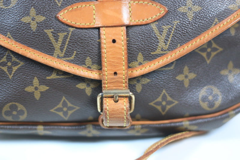 Louis Vuitton Monogram Saumur 30 Crossbody Bag Used