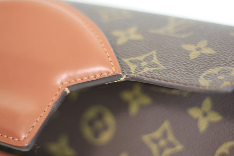 Louis Vuitton Monogram Chaillot Clutch