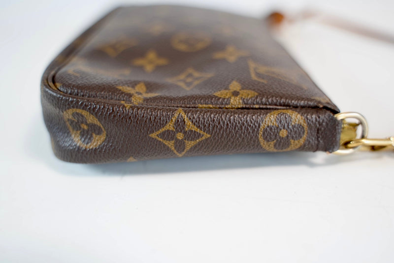 Louis Vuitton Monogram Pochette Accessories Used
