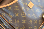 Louis Vuitton Monogram Saumur 30 Crossbody Used