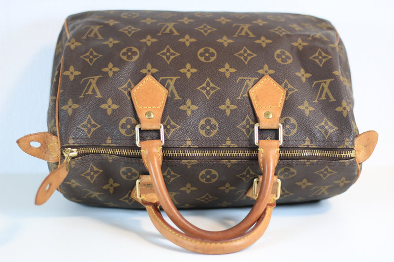 Louis Vuitton Monogram Speedy 30 Handbag Used