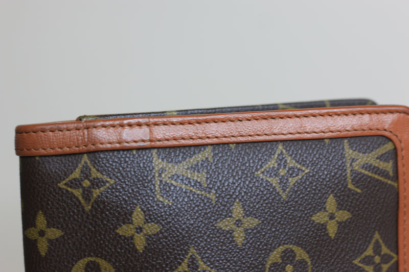 Louis Vuitton Monogram Pochette Dam GM Clutch Bag Used