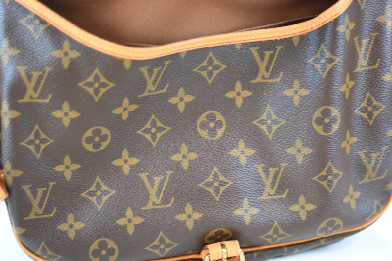 Louis Vuitton Monogram Saumur 30 Crossbody Used