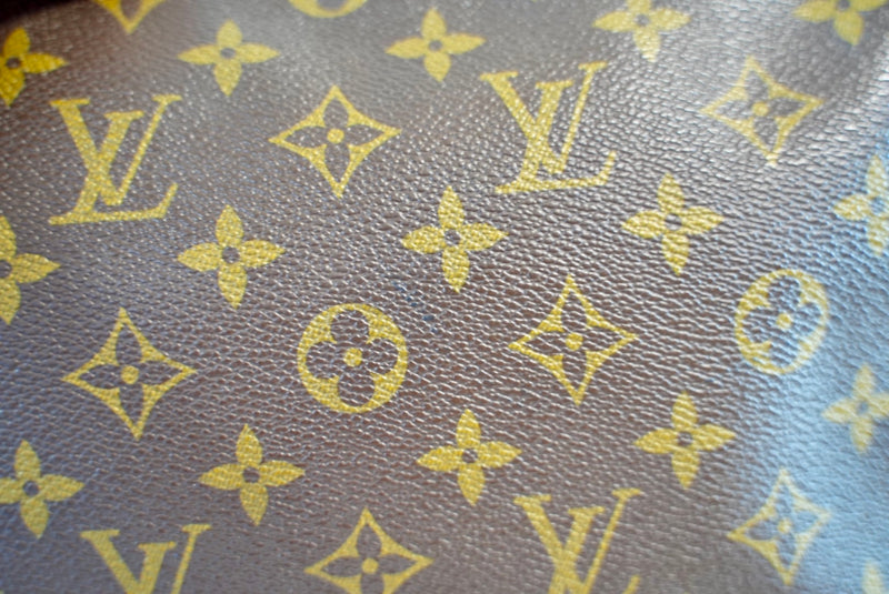Louis Vuitton Monogram Trousse 28 Used
