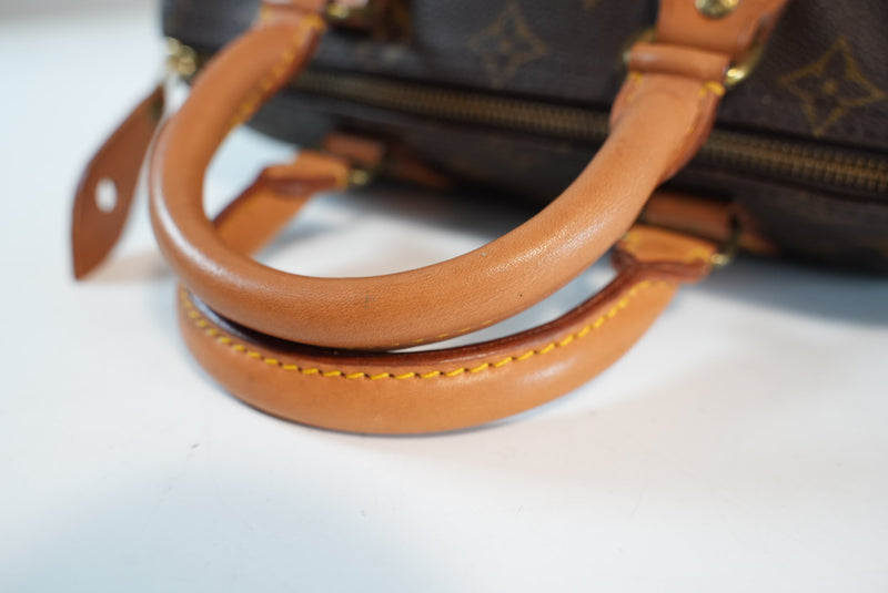 Louis Vuitton Monogram Speedy 25 Malletier Used