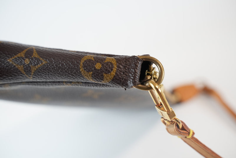 Louis Vuitton Monogram Pochette Accessories Used