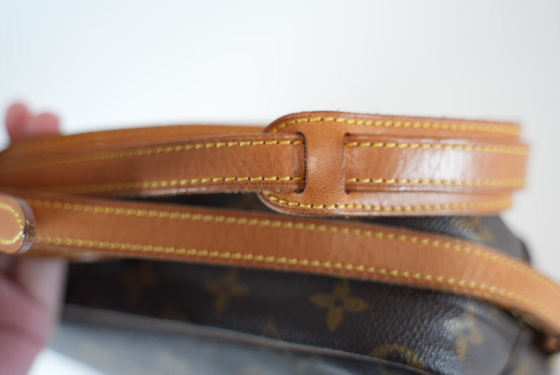 Louis Vuitton Monogram Trocadero 30 Crossbody Used