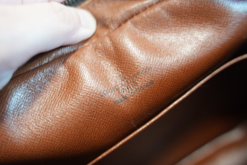 Louis Vuitton Monogram Compaigne 23 Used