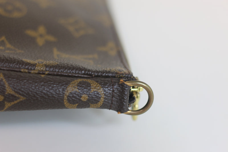 Louis Vuitton Monogram Pochette Accessories Used