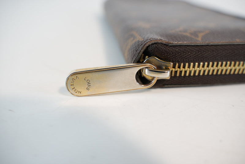 Louis Vuitton Monogram Long Zippy Wallet Used