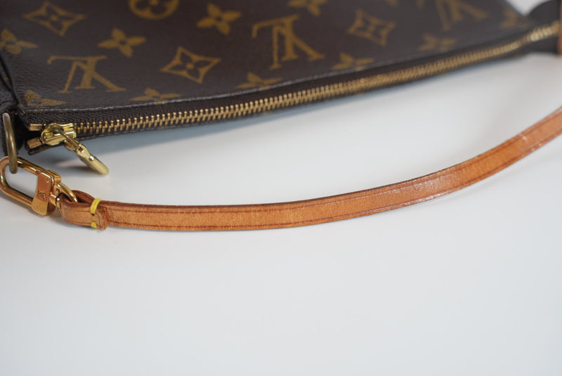 Louis Vuitton Monogram Pochette Accessories Used