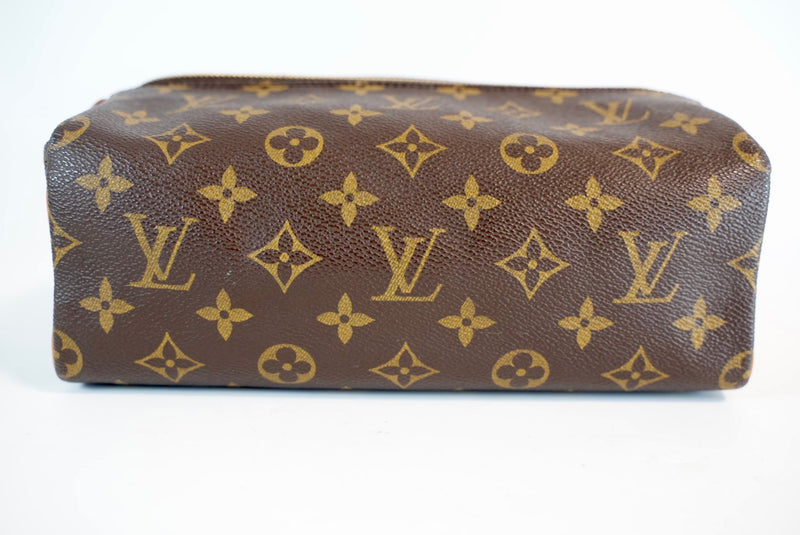 Louis Vuitton Monogram Trousse Patte Pression Cosmetic Pouch Used