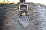 Epi Leather Noir Alma