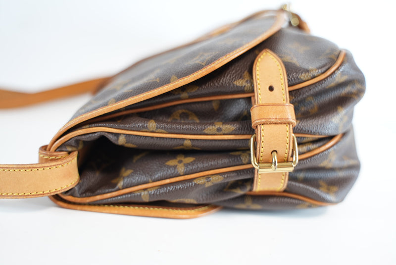 Louis Vuitton Monogram Saumur 30 Used