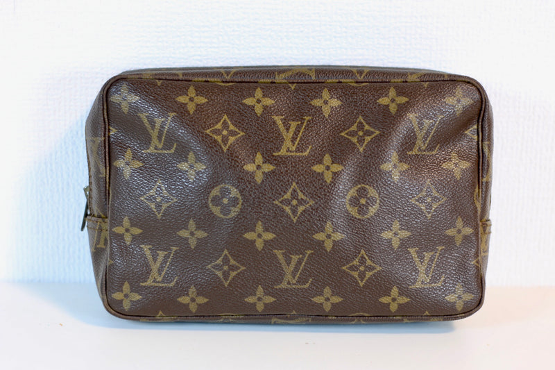 Louis Vuitton Monogram Trousse Toilette 23 Used