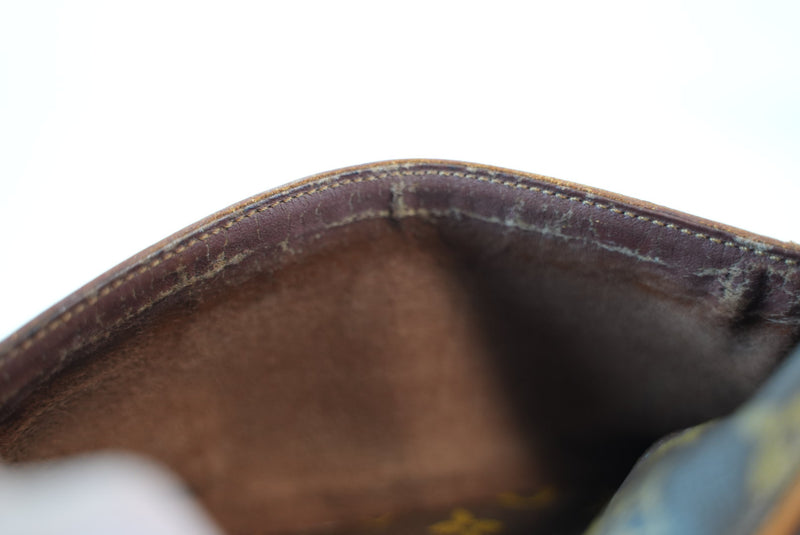 Louis Vuitton Monogram Compaigne 23 Used