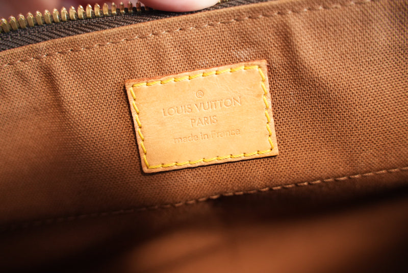 Louis Vuitton Monogram Popincourt Crossbody Bag Used