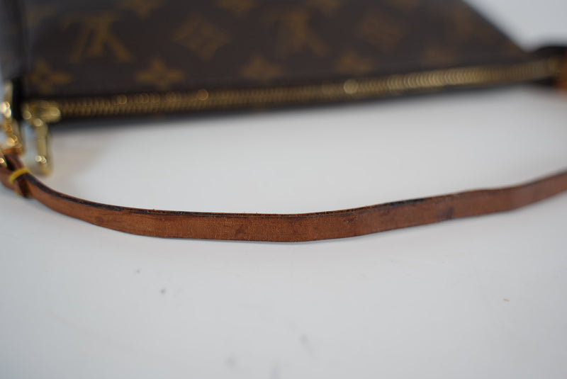 Louis Vuitton Monogram Pochette Accessories Used