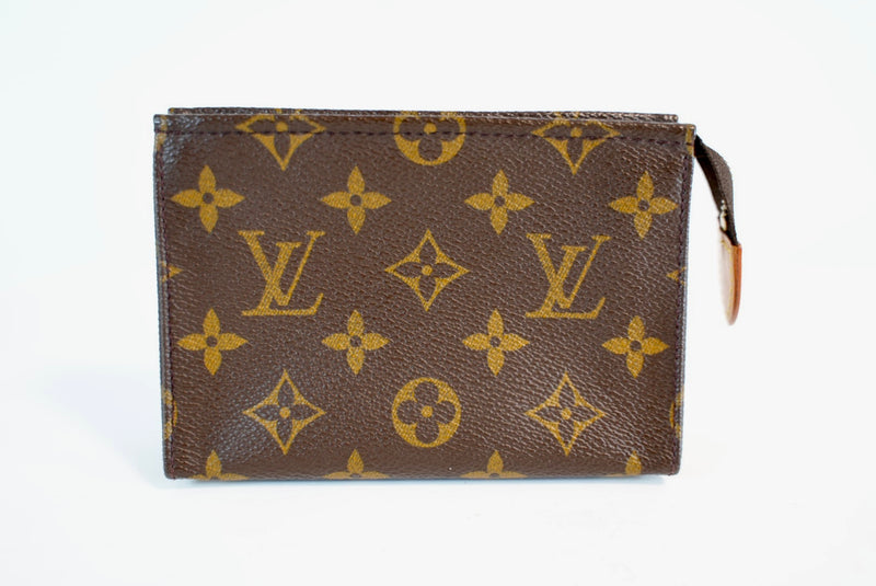 Louis Vuitton Monogram Toiletry Pouch 15 Used