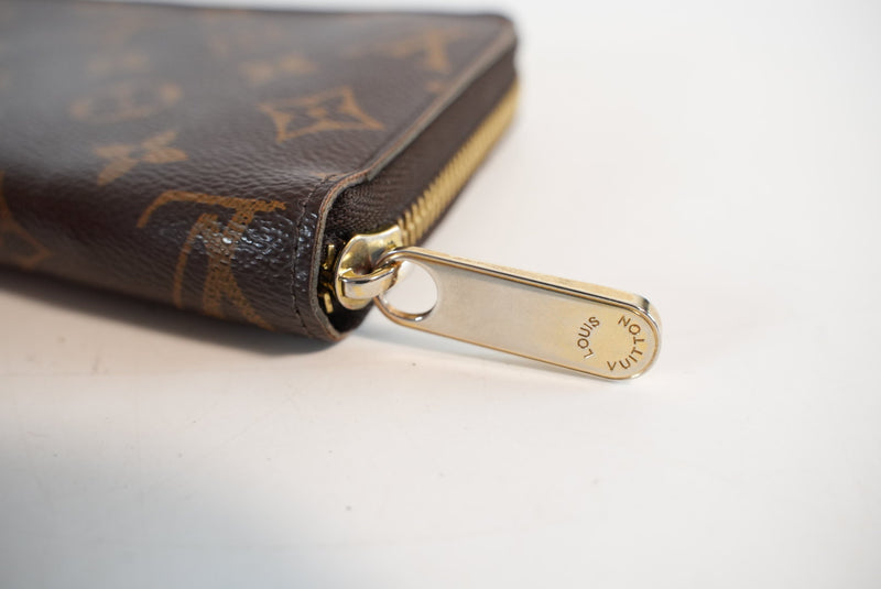 Louis Vuitton Monogram Long Zippy Wallet Used