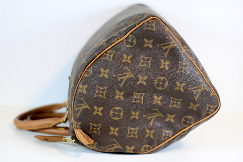 Louis Vuitton Monogram Speedy 30 Handbag Used