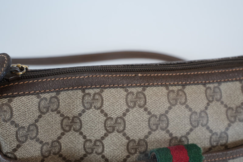 Gucci Supreme Sherry Line Sling Bag Used