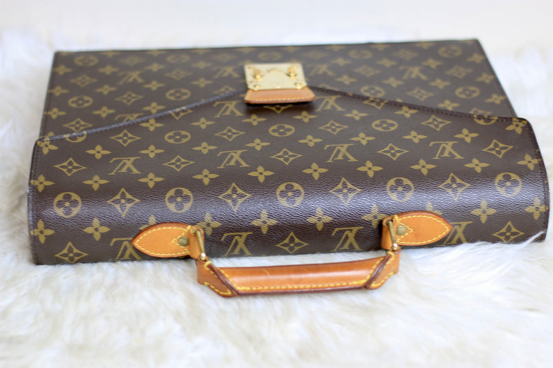 Louis Vuitton Monogram Serviette Conseiller Used