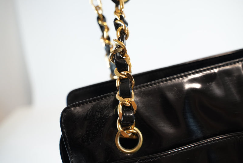 Chanel Patent Leather Shoulder Bag Used