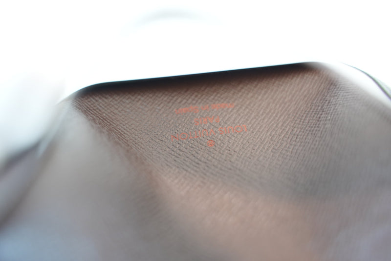Louis Vuitton Damier Ebene Pass/Card Case Used