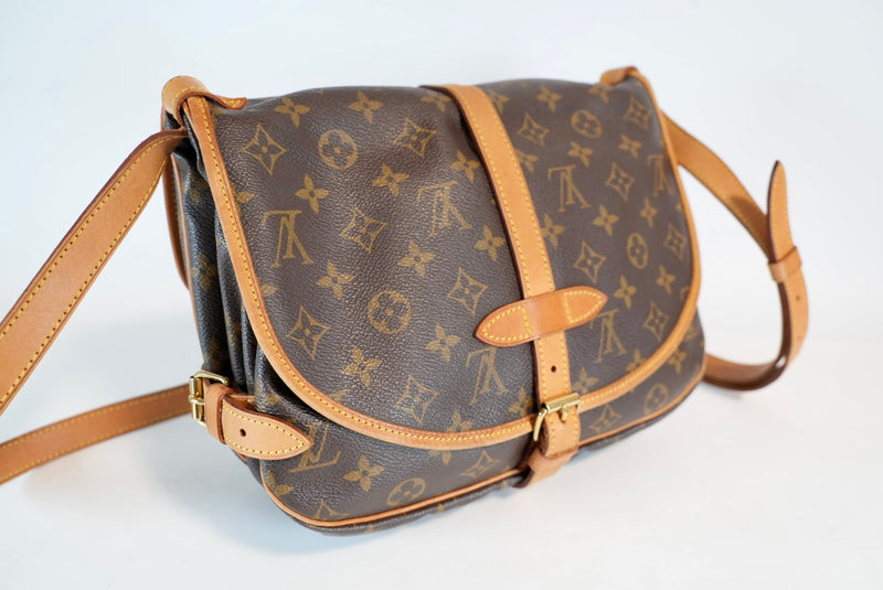 Louis Vuitton Monogram Saumur 30 Crossbody Used