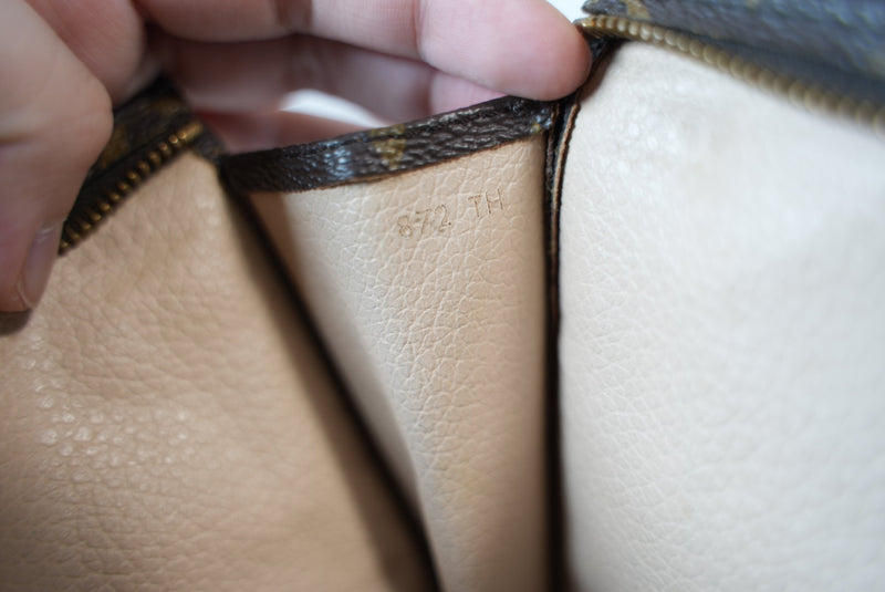 Louis Vuitton Monogram Toiletry 26 Used