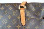 Louis Vuitton Monogram Totally PM Used