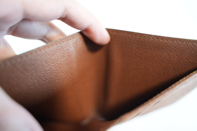 Louis Vuitton Monogram Men's Bifold Wallet