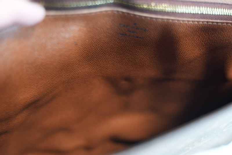 Louis Vuitton Monogram Porto Envelope Clutch Used