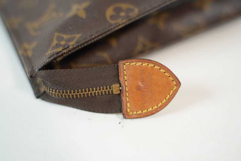 Louis Vuitton Monogram Toiletry 26 Used