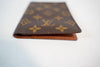 Louis Vuitton Monogram Passport Cover Used
